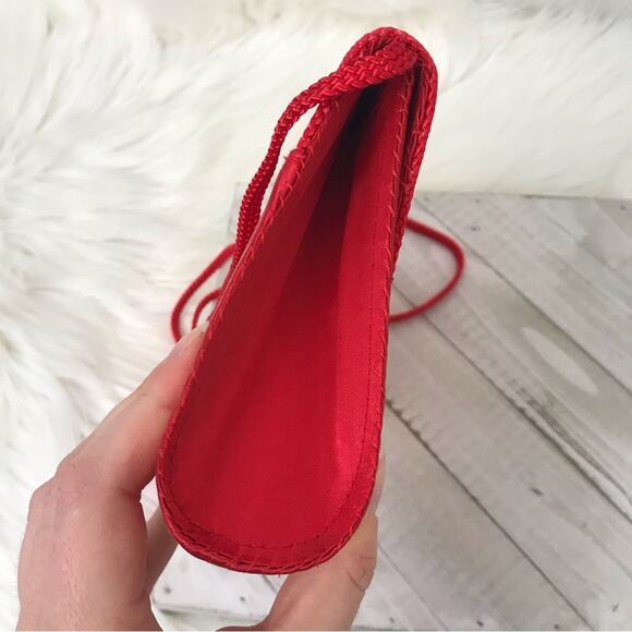 Vintage La Regale Red Satin Crossbody Tassel Bag - Picture 6 of 14